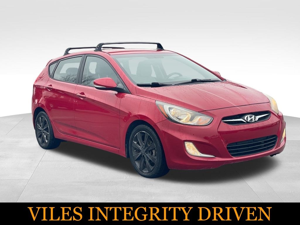 Used 2013 Hyundai Accent SE Hatchback