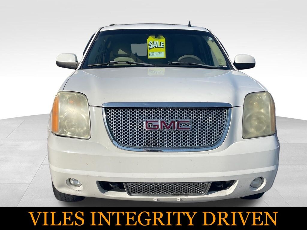 Used 2007 GMC Yukon XL SLE 1500 SUV