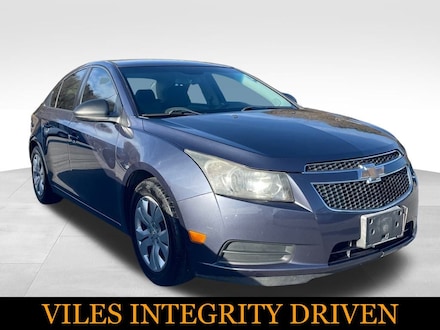 2014 Chevrolet Cruze LS Sedan