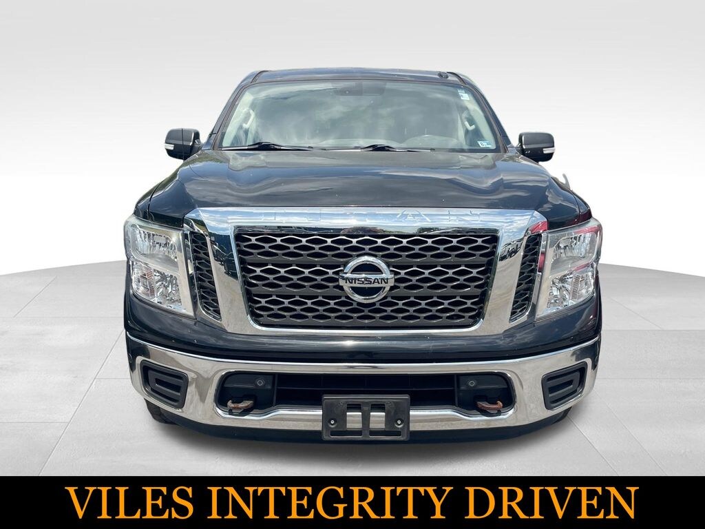 Used 2018 Nissan Titan SV Truck