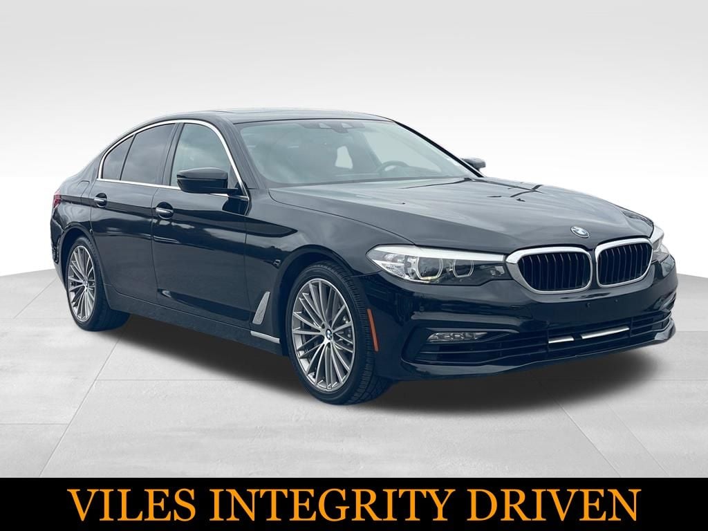 2018 BMW 5 Series 530i's photo