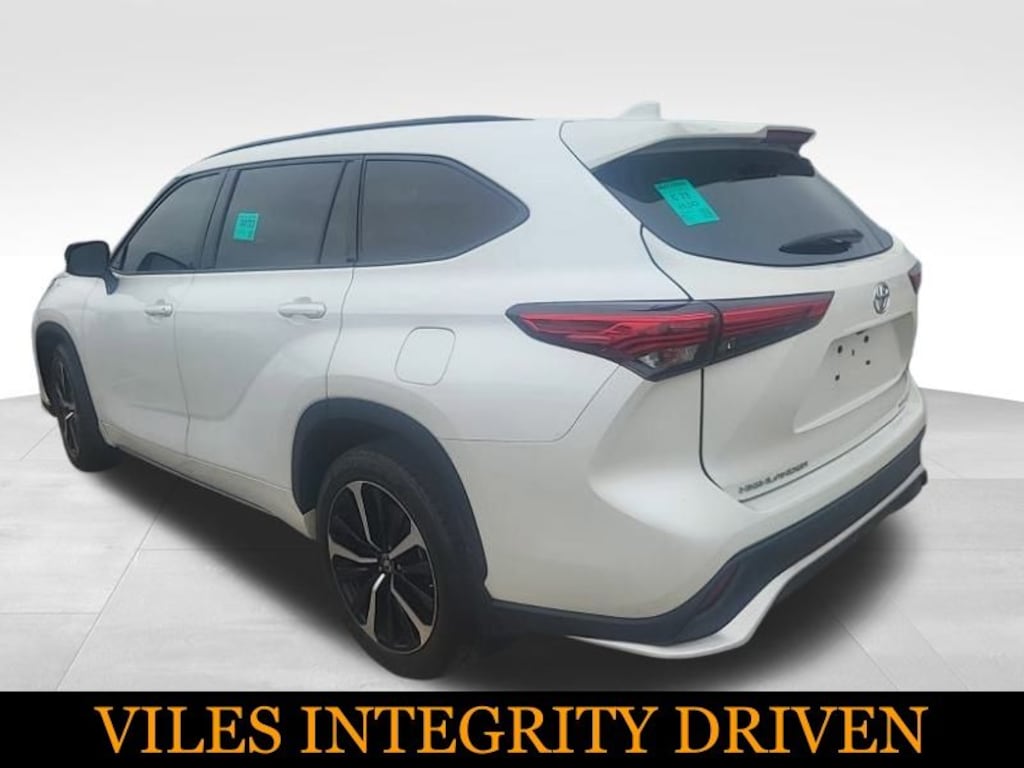 Used 2021 Toyota Highlander XSE SUV