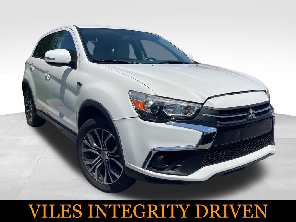2019 Mitsubishi Outlander Sport ES's photo