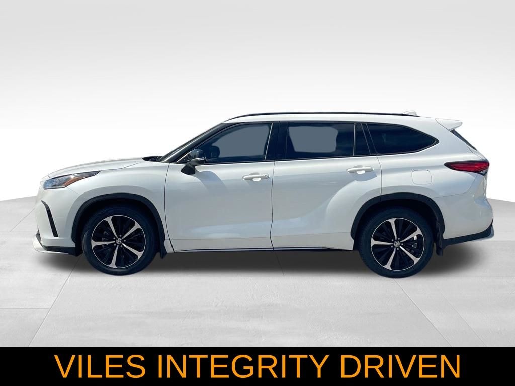 Used 2021 Toyota Highlander XSE SUV