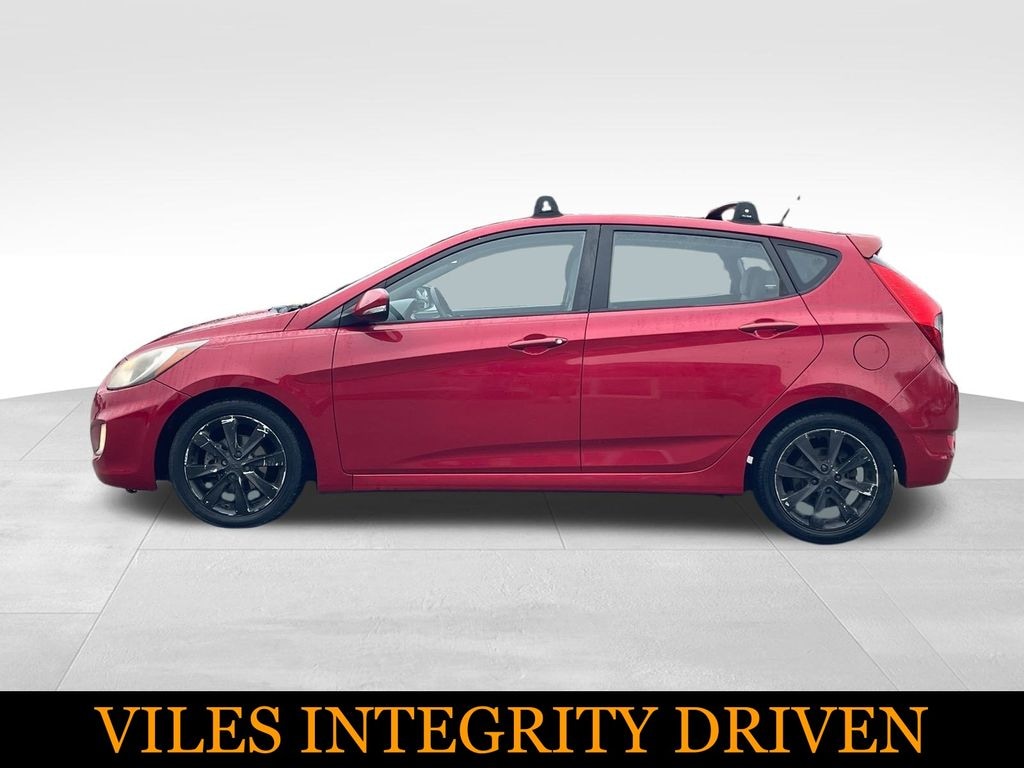 Used 2013 Hyundai Accent SE Hatchback