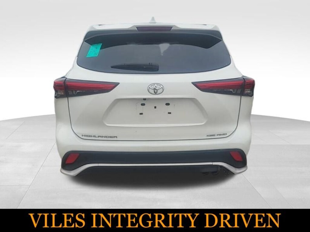 Used 2021 Toyota Highlander XSE SUV
