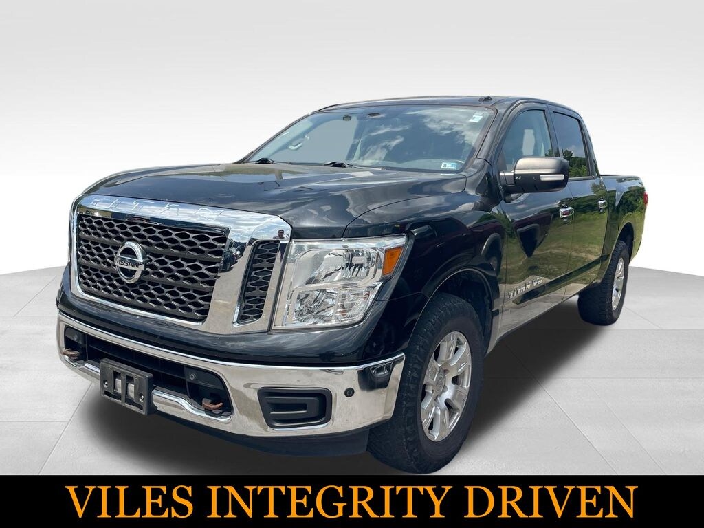 Used 2018 Nissan Titan SV Truck