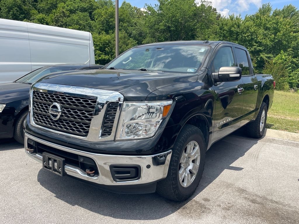 Used 2018 Nissan Titan SV Truck