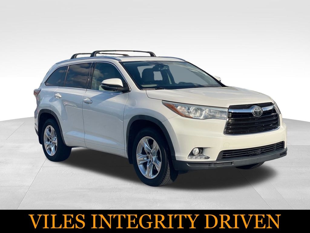 Used 2015 Toyota Highlander Limited Platinum V6 SUV