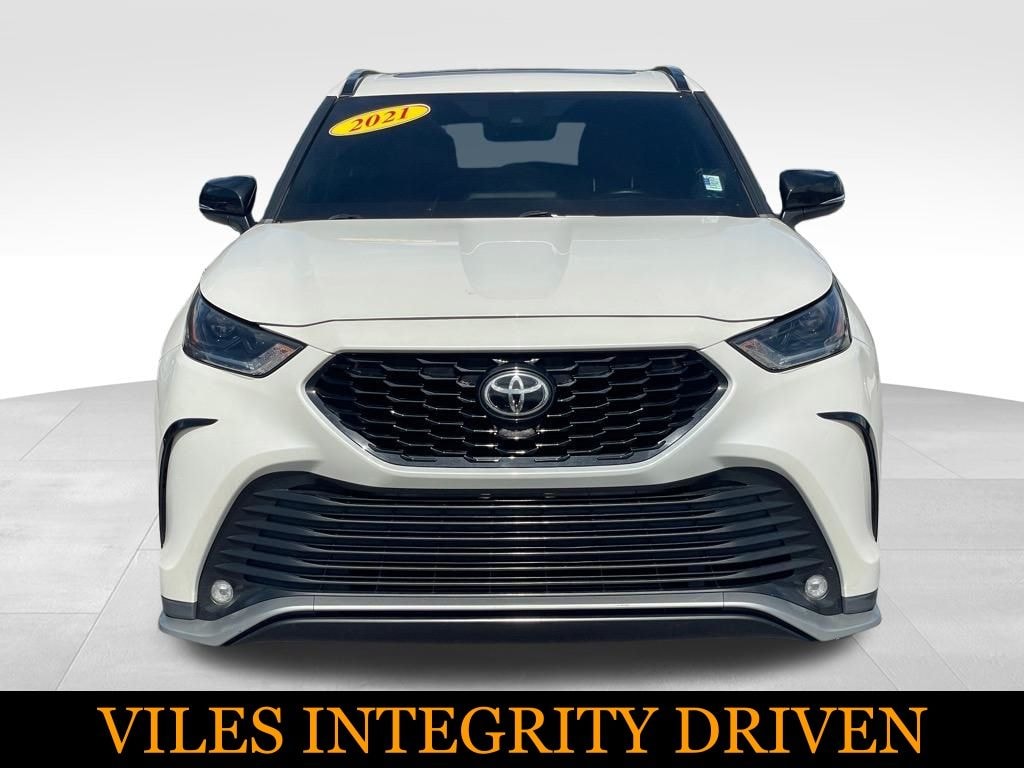 Used 2021 Toyota Highlander XSE SUV