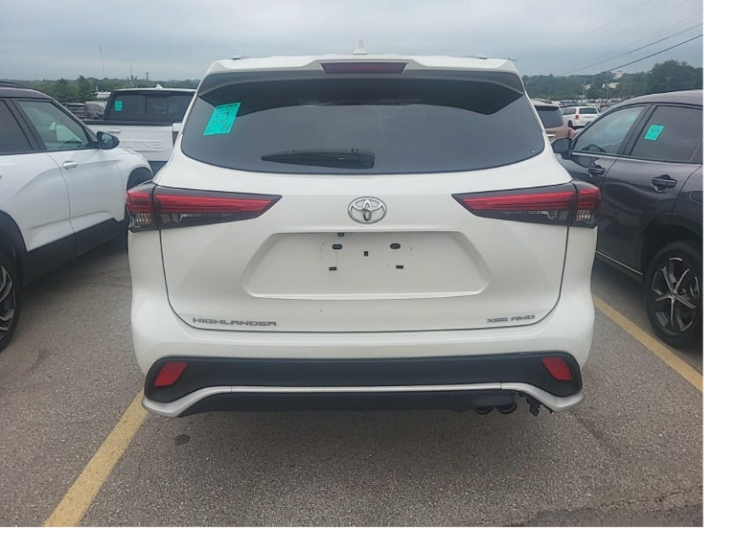 Used 2021 Toyota Highlander XSE SUV