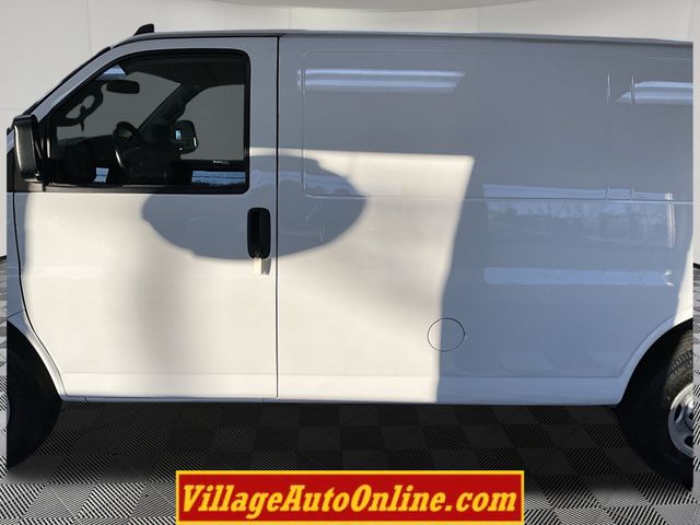 2018 Chevrolet Express Cargo Work Van - Photo 31