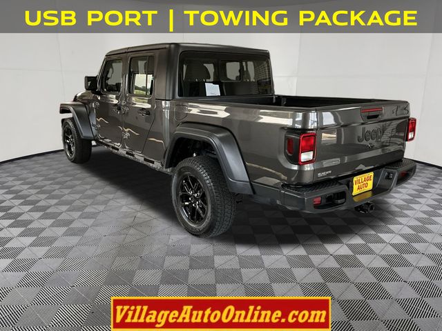 2021 Jeep Gladiator Sport photo 2