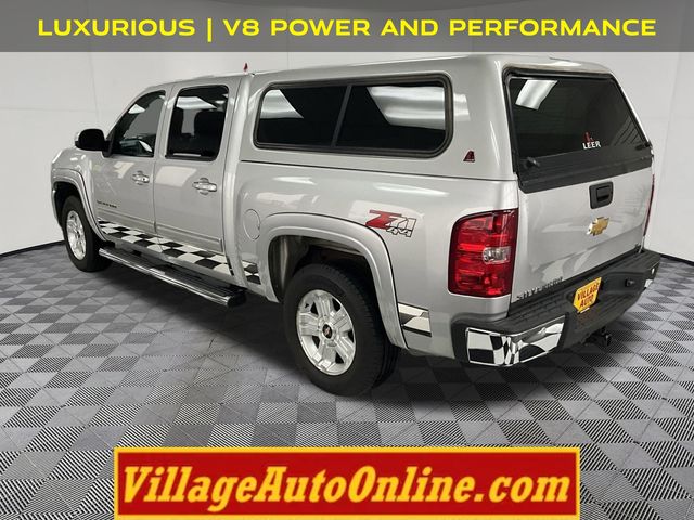 2013 Chevrolet Silverado 1500 LTZ photo 2