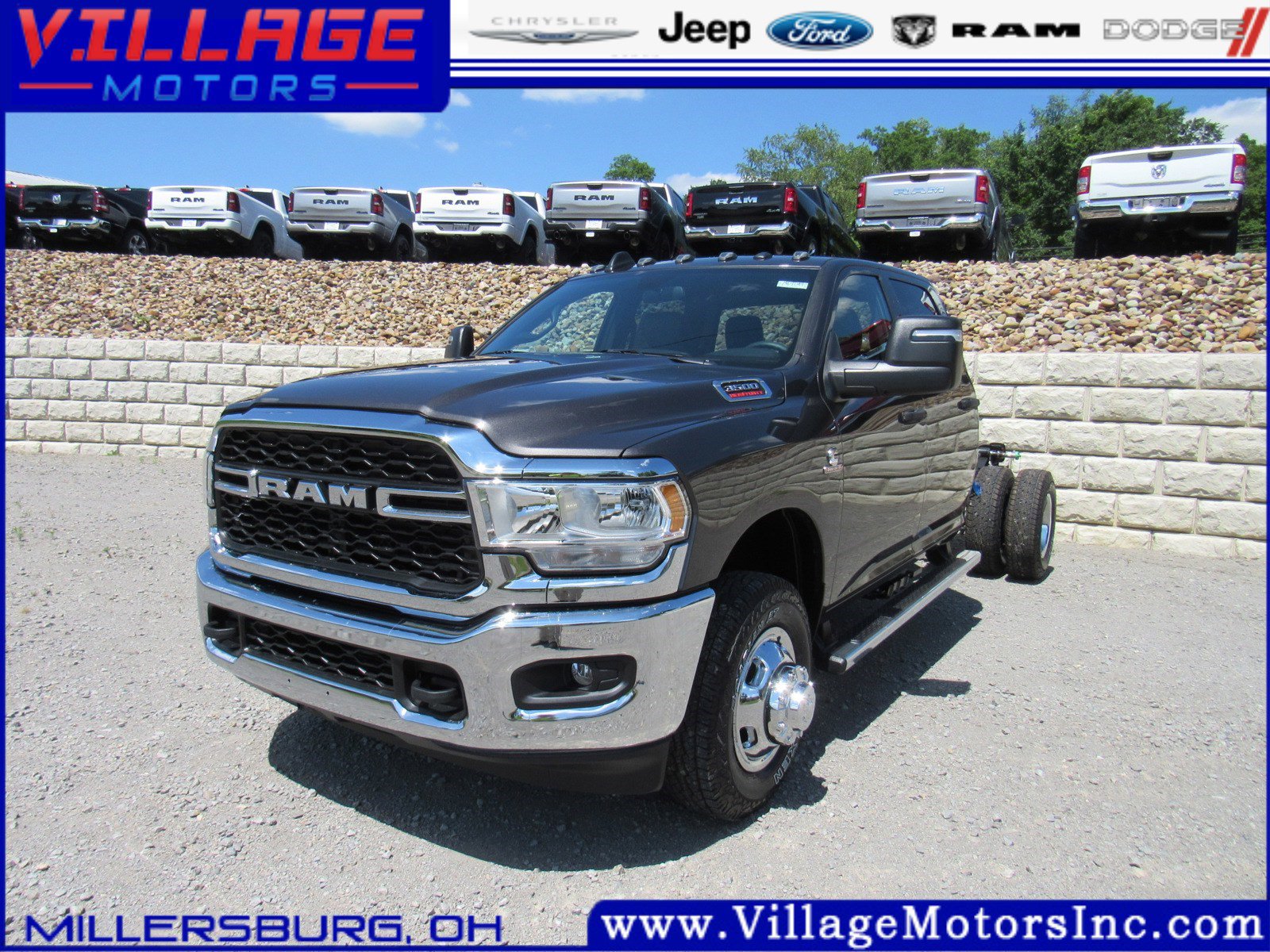 2024 Ram 3500 Chassis Cab 3500 TRADESMAN CREW CAB CHASSIS 4X4 60' CA