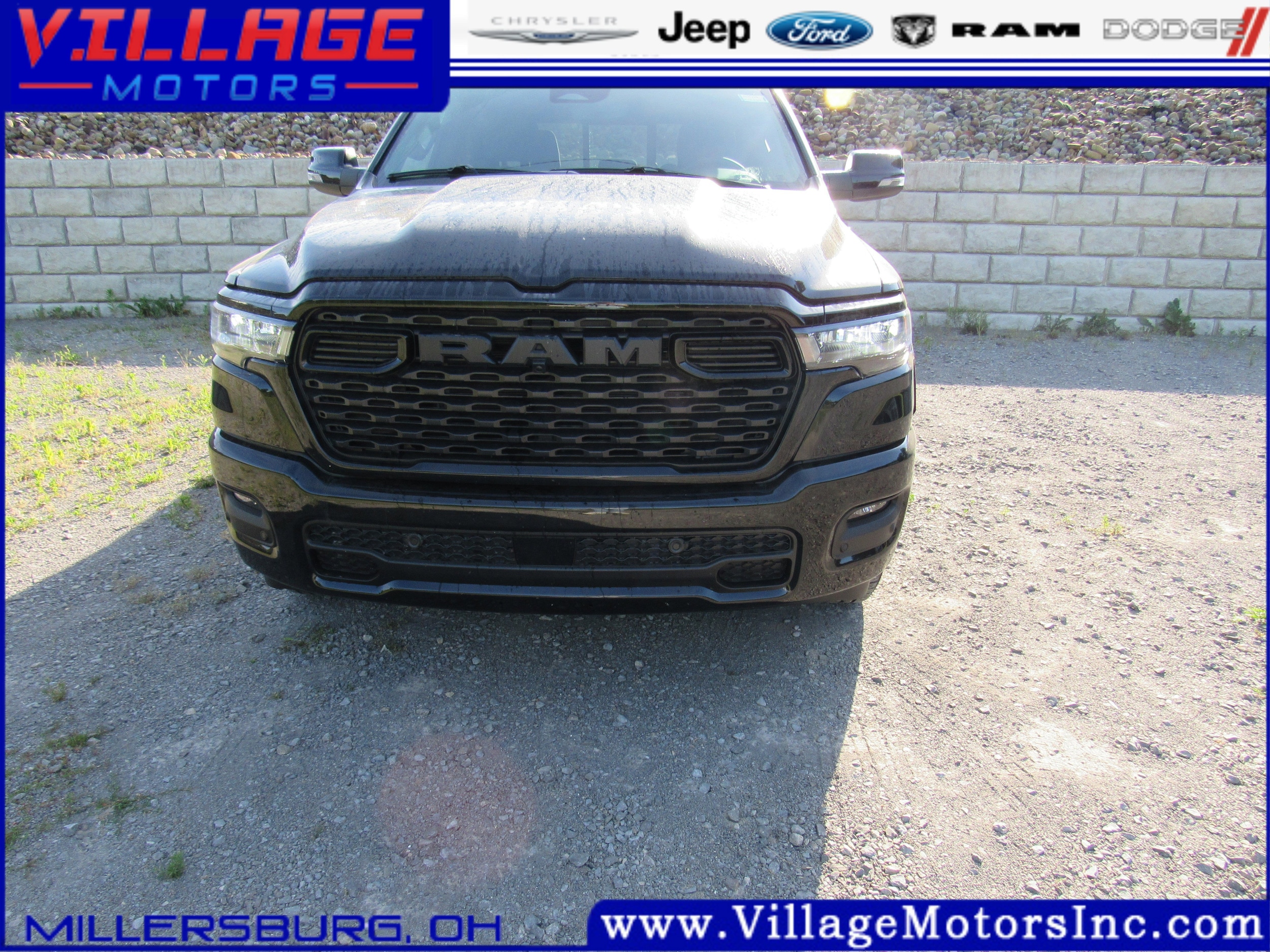 2026 RAM 1500 Big Horn/Lone Star 4x4 Crew Cab 5'7's photo