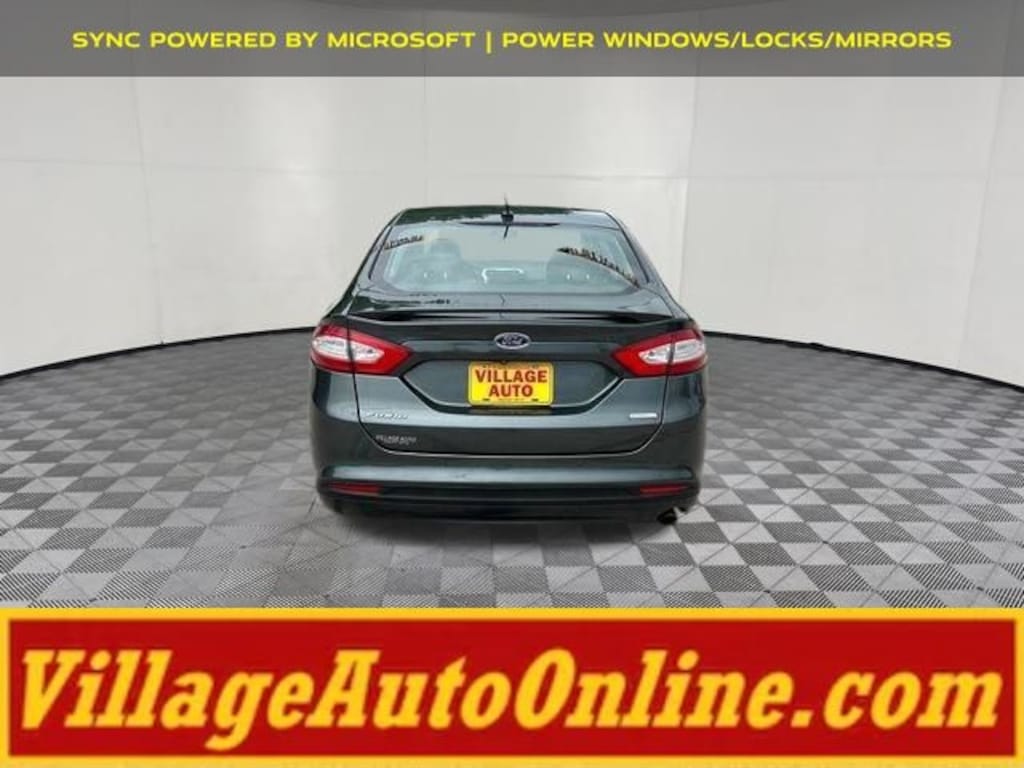 Used 2015 Ford Fusion SE Sedan