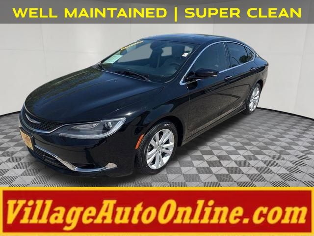 2015 Chrysler 200 C's photo