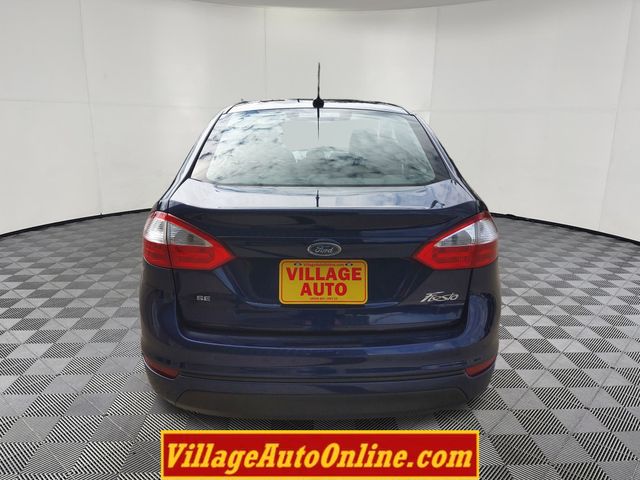 2016 Ford Fiesta SE photo 3
