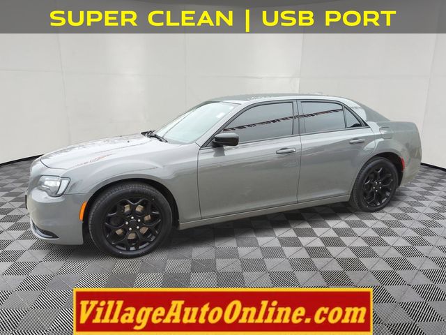 2018 Chrysler 300 Touring AWD