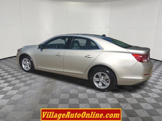 2013 Chevrolet Malibu LS photo 2