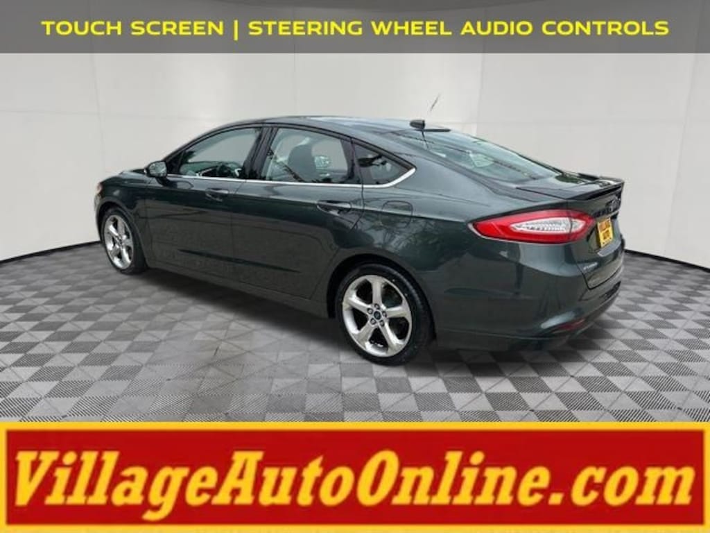 Used 2015 Ford Fusion SE Sedan