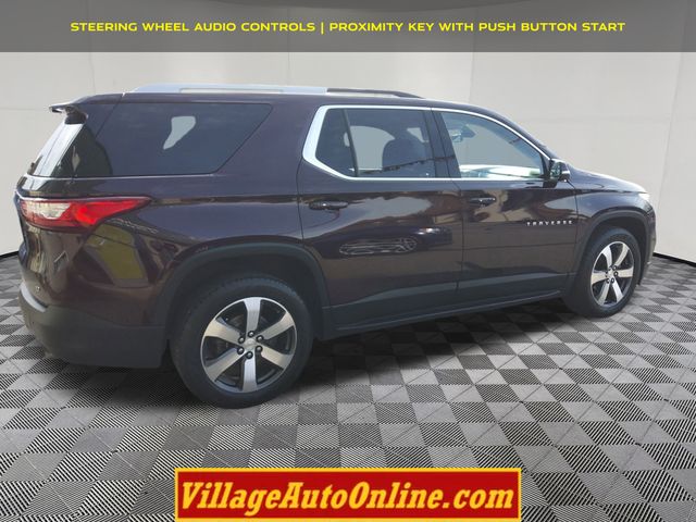 2018 Chevrolet Traverse 3LT photo 2