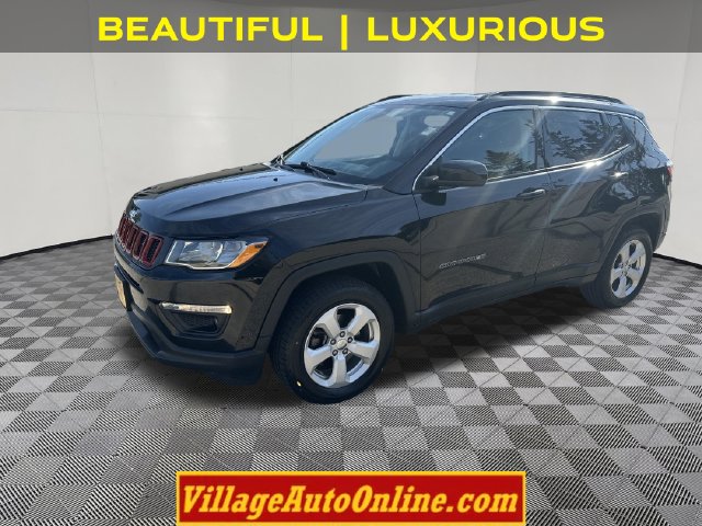 Diamond Black Crystal Pearlcoat 2018 Jeep Compass SUV / Crossover Four-Wheel Drive 9-Speed Automatic