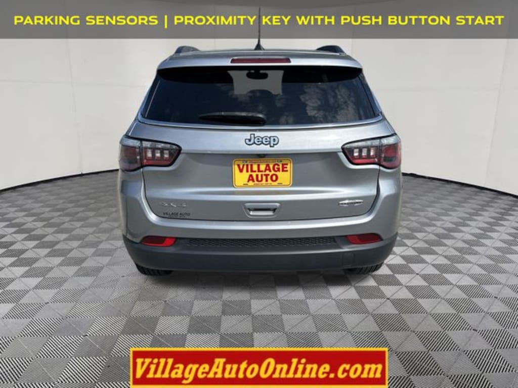 Used 2018 Jeep Compass Latitude SUV