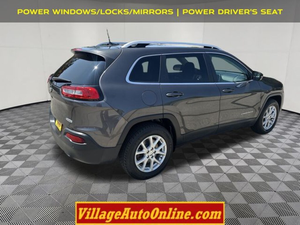 Used 2017 Jeep Cherokee Latitude SUV