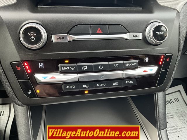 2020 Ford Explorer XLT - Photo 22