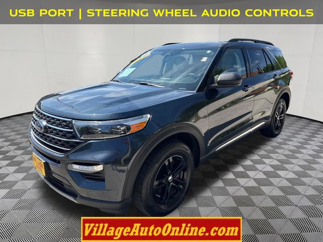 2022 Ford Explorer XLT 4WD's photo