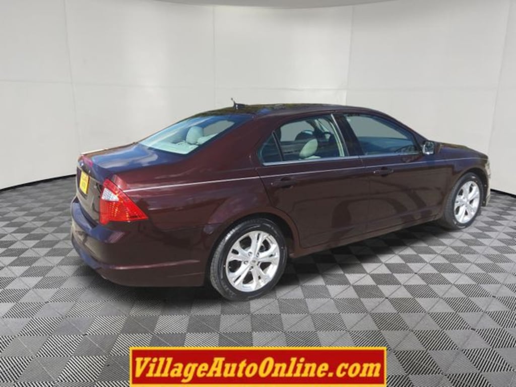 Used 2012 Ford Fusion SE Sedan