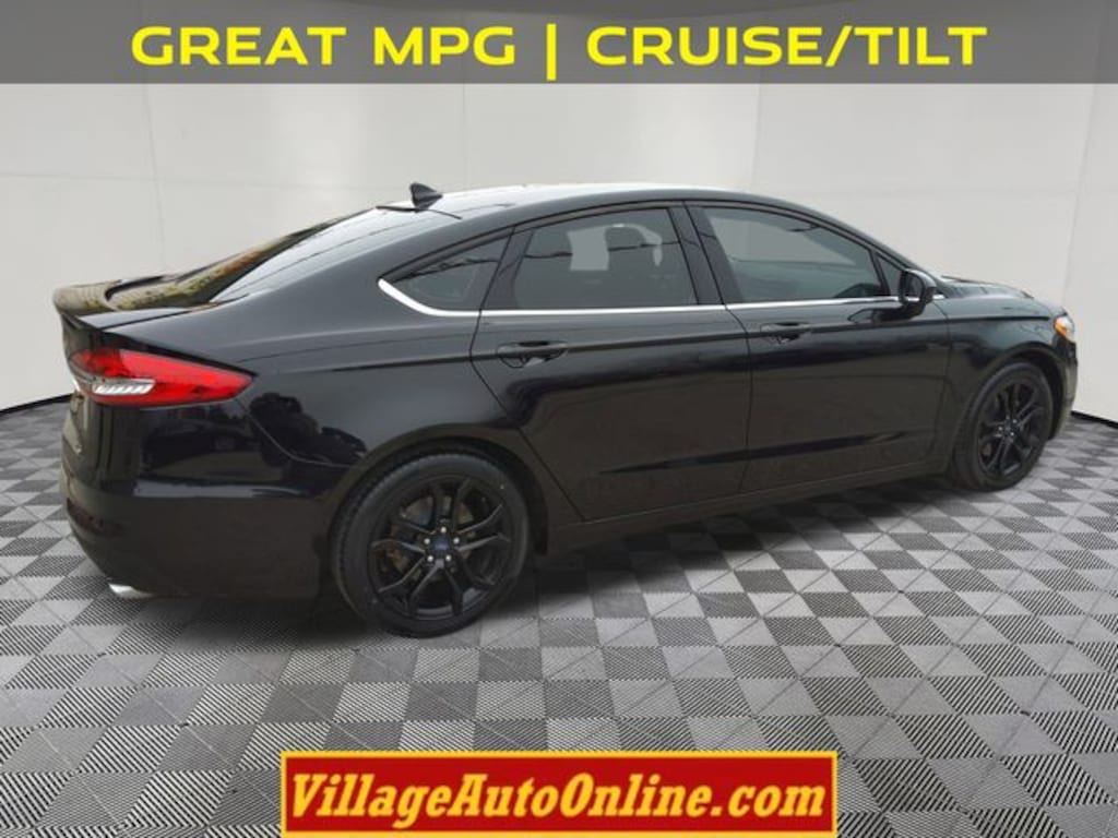 Used 2019 Ford Fusion SE Sedan