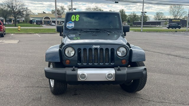 Used 2008 Jeep Wrangler Unlimited Sahara with VIN 1J4GA59118L609624 for sale in Royal Oak, MI