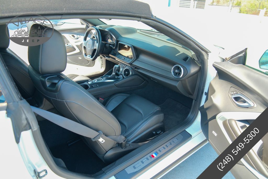 2018 Chevrolet Camaro 2LT - Photo 12