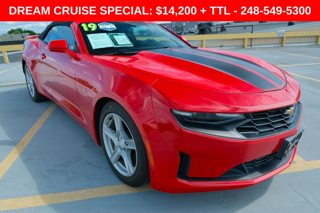 2019 Chevrolet Camaro 1LT - Photo 4