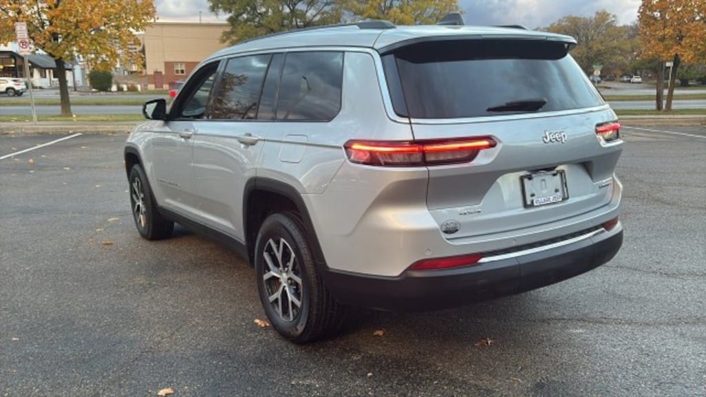 Used 2023 Jeep Grand Cherokee L Limited SUV