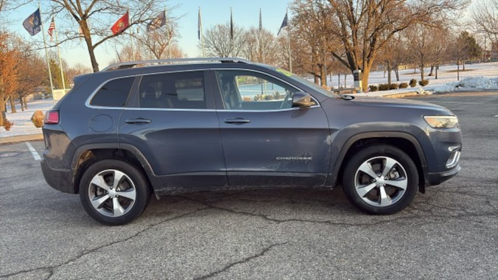 Used 2020 Jeep Cherokee Limited SUV