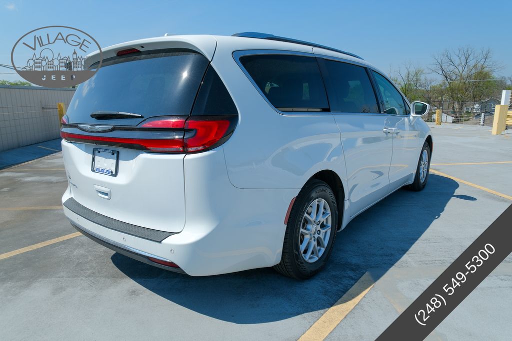 2021 Chrysler Pacifica Touring L - Photo 3