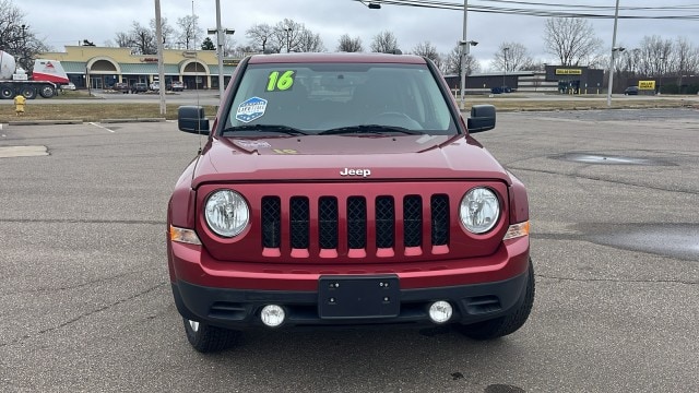 Used 2016 Jeep Patriot Latitude with VIN 1C4NJRFB6GD663589 for sale in Royal Oak, MI