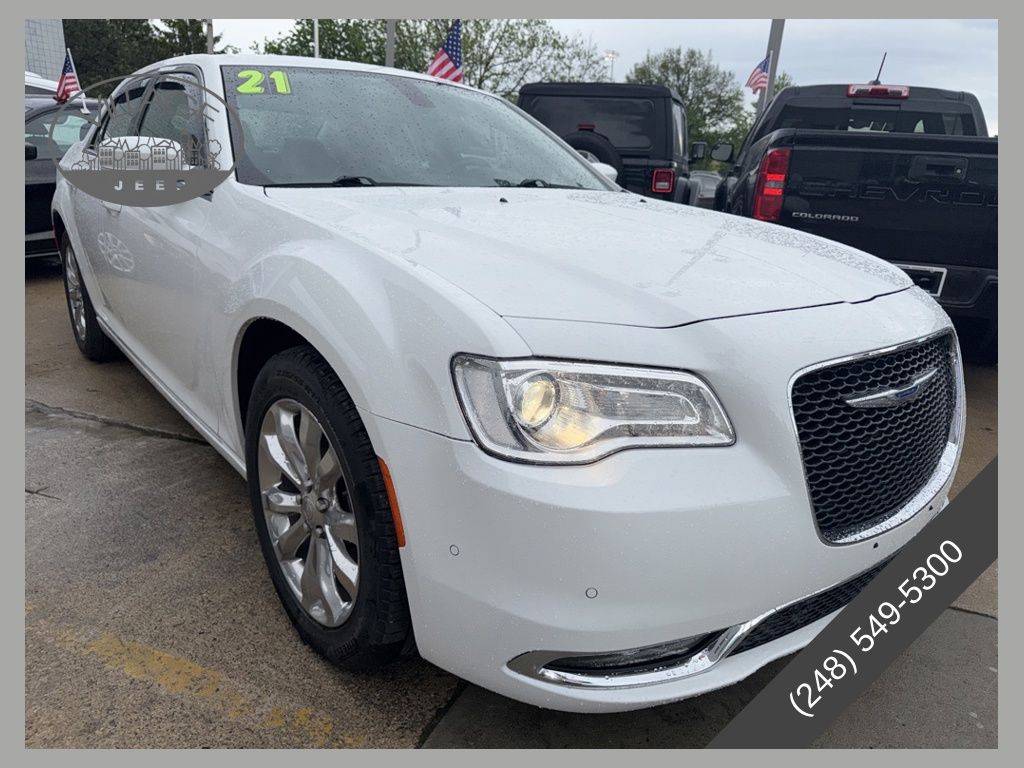 2021 Chrysler 300 Touring L AWD's photo