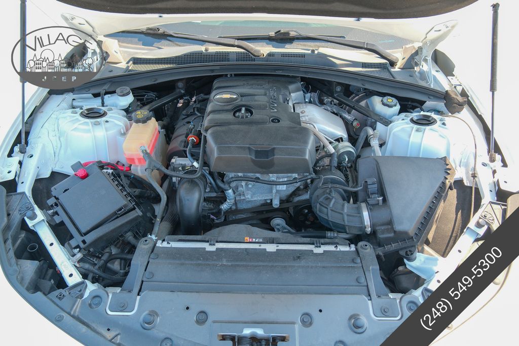 2018 Chevrolet Camaro 2LT - Photo 11