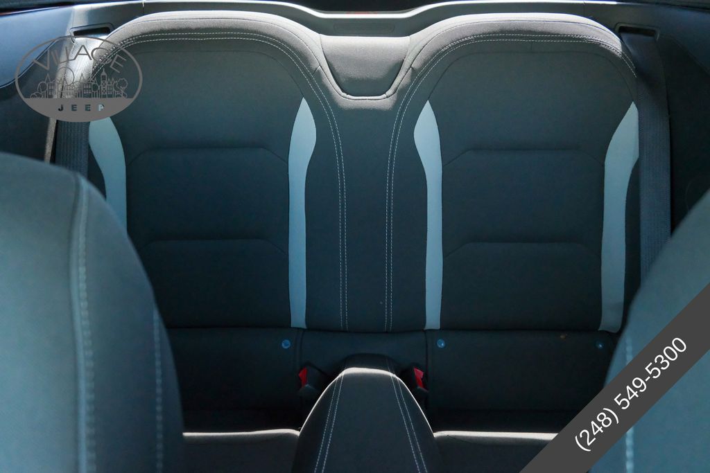 2019 Chevrolet Camaro 1LT - Photo 19