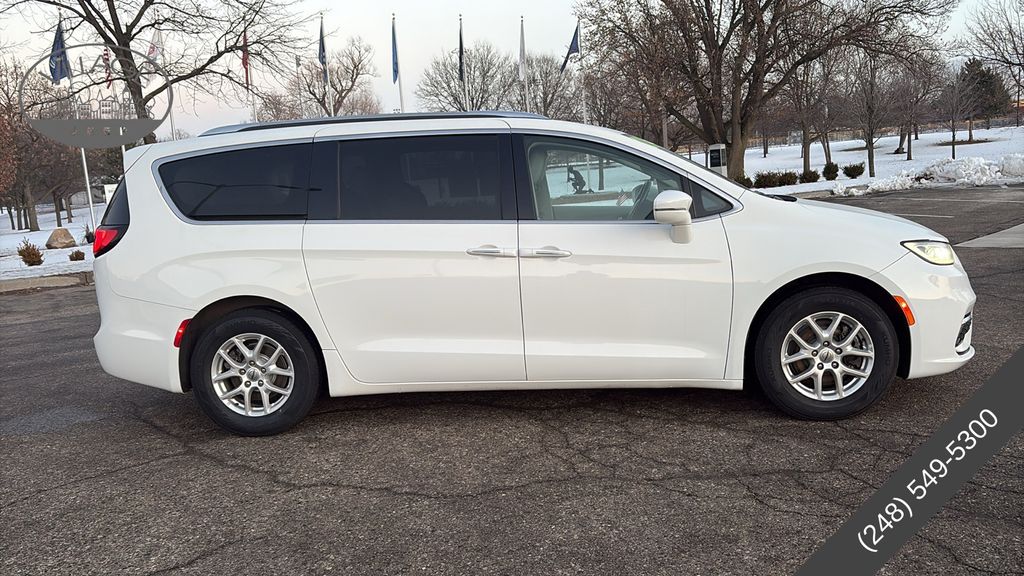 Used 2021 Chrysler Pacifica Touring L with VIN 2C4RC1BG5MR546559 for sale in Royal Oak, MI