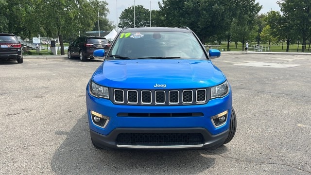 Used 2019 Jeep Compass Limited with VIN 3C4NJDCB8KT800591 for sale in Royal Oak, MI