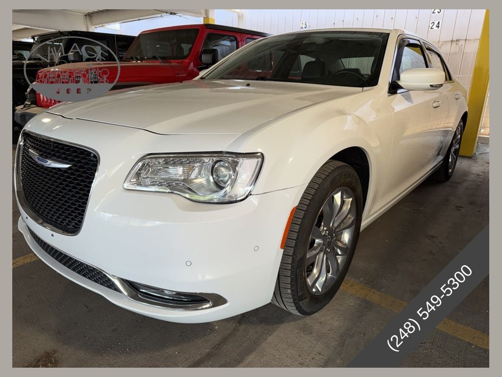 2021 Chrysler 300 Touring L AWD's photo