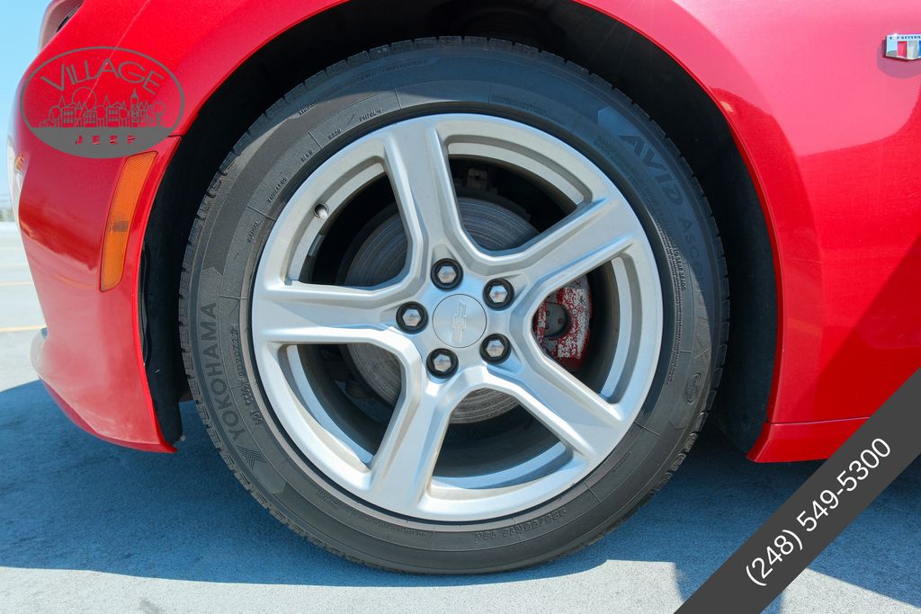 2019 Chevrolet Camaro 1LT - Photo 11