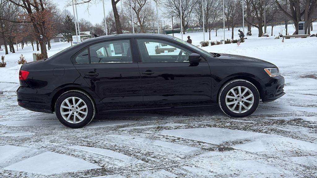 Used 2015 Volkswagen Jetta SE with VIN 3VWD17AJ2FM326397 for sale in Royal Oak, MI