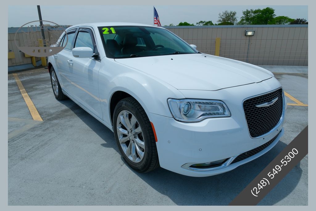 2021 Chrysler 300 Touring L AWD's photo